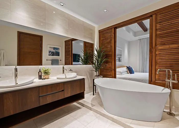 Family Villa, Pool & Exclusive Access